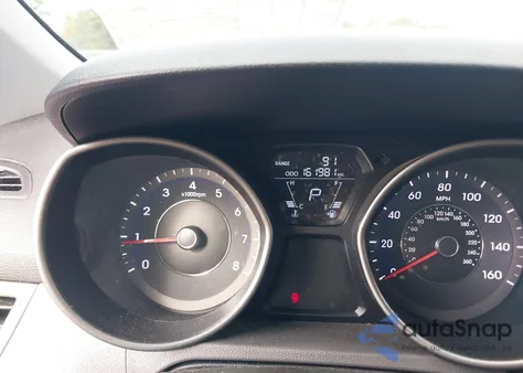 2012 Hyundai Elantra Gls z USA, uszkodzony, nr VIN 5NPDH4AE6CH148687